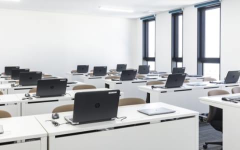 コンピューター室