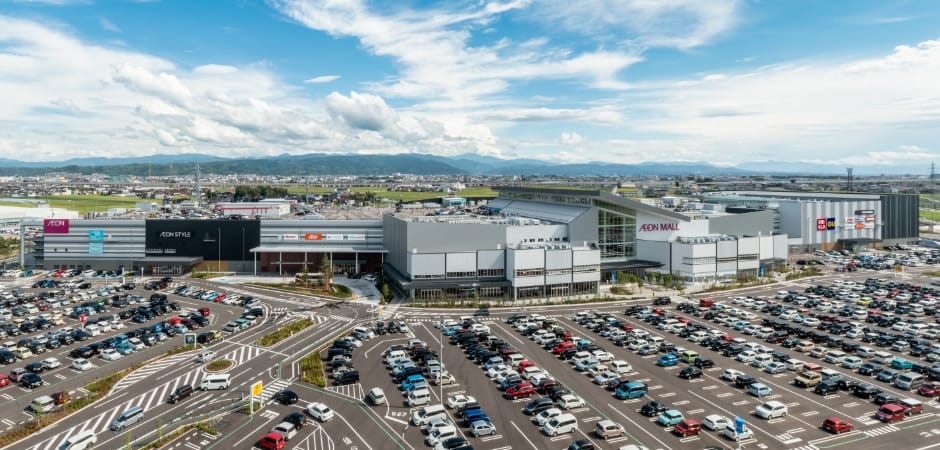 イオンモール白山外観