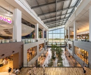 イオンモール白山内観