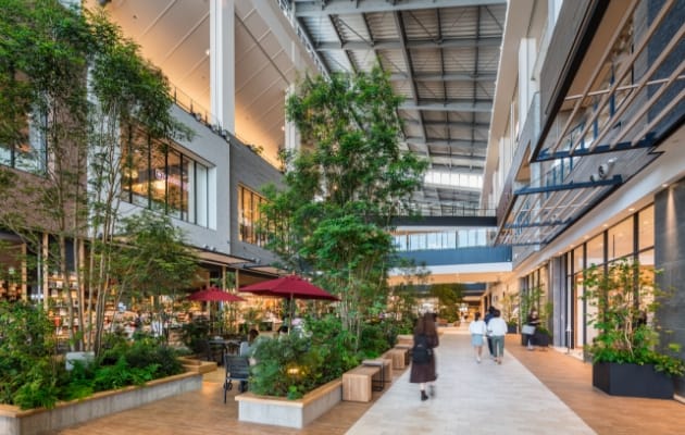 イオンモール白山内観